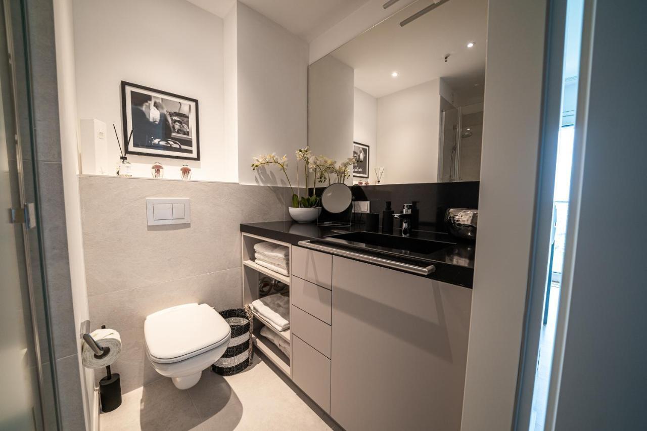 Luxury Apartments Duesseldorf Bagian luar foto